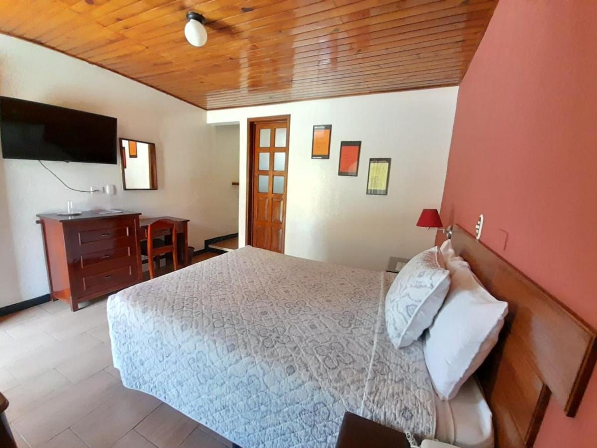 Hotel Y Restaurante Villa Esmeralda Quetzaltenango Exteriér fotografie