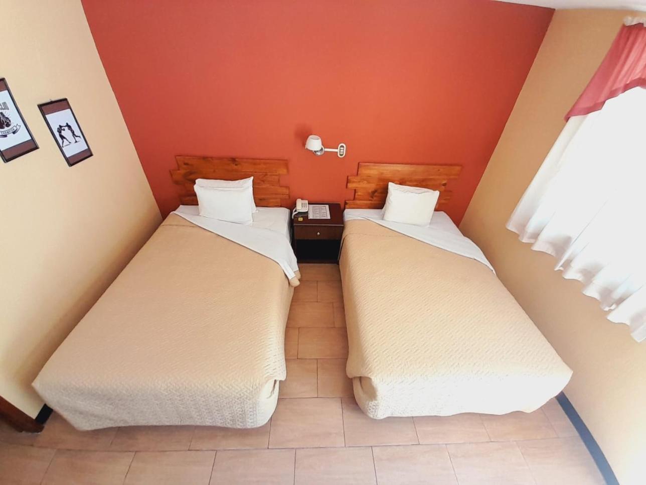 Hotel Y Restaurante Villa Esmeralda Quetzaltenango Exteriér fotografie
